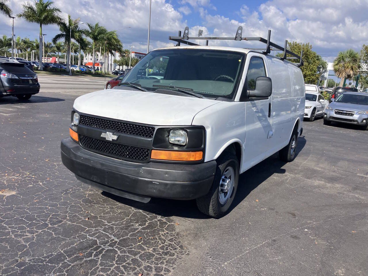 Used 2010 Chevrolet Express 2500 RWD image 5