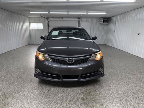 Used 2012 Toyota Camry SE FWD image 2