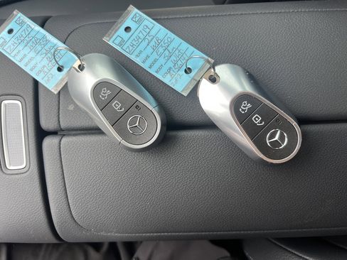 Used 2025 Mercedes-Benz E 350 Sedan image 38