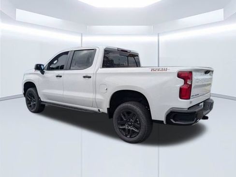Used 2026 Chevrolet Silverado 1500 LT Trail Boss w/ Convenience Package II AWD/4WD image 6