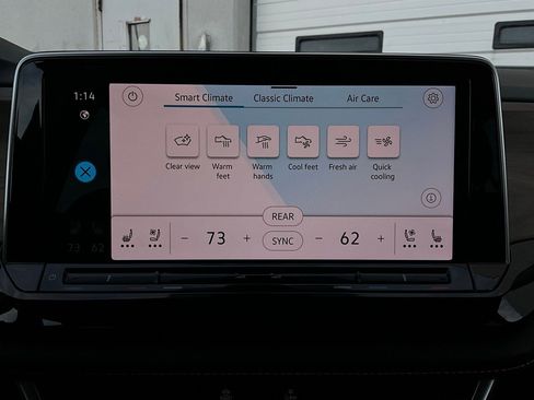 Used 2025 Volkswagen Atlas SE image 30