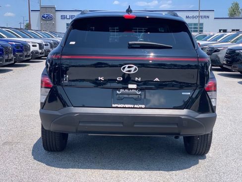 Used 2025 Hyundai Kona SEL AWD/4WD image 6