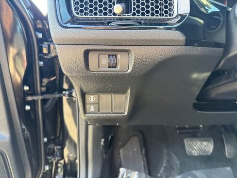 Used 2023 Honda Civic EX image 11