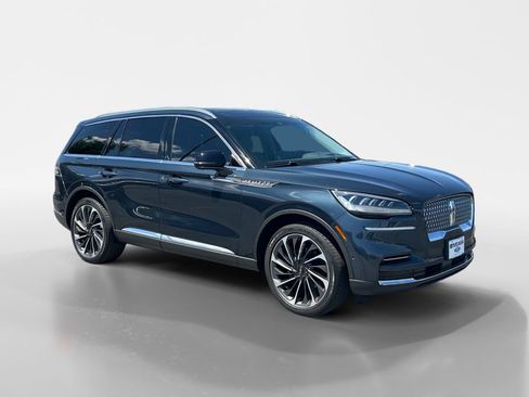 Used 2022 Lincoln Aviator Reserve w/ Equipment Group 201A AWD/4WD image 9
