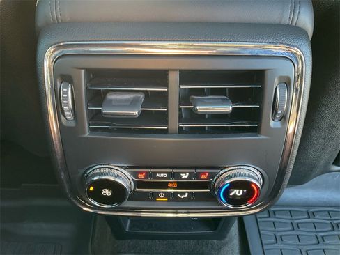 Used 2020 Lincoln Continental Reserve image 24