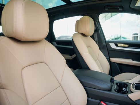 New 2026 Porsche Cayenne E-Hybrid image 34