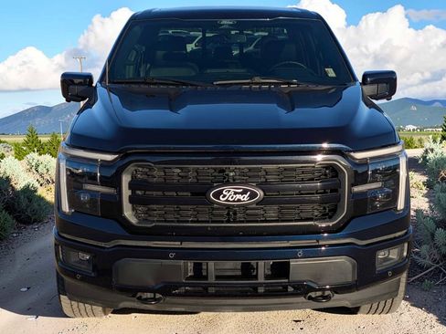 Used 2025 Ford F150 Lariat AWD/4WD image 9