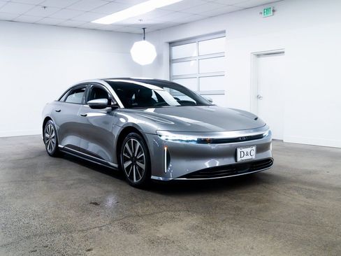Used 2022 Lucid Air Grand Touring image 25