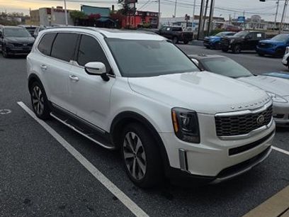 Used 2020 Kia Telluride S w/ S 8 Passenger Seating Package