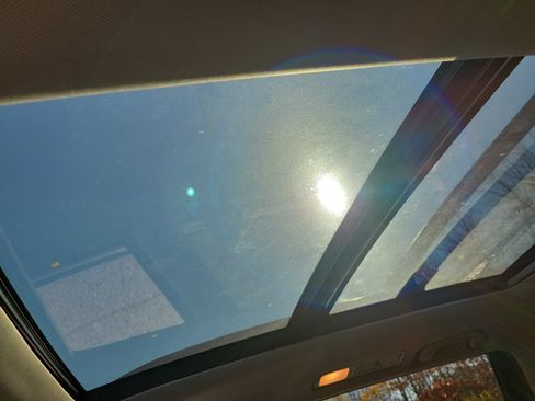 Used 2020 Subaru Ascent Limited w/ Technology Package image 29