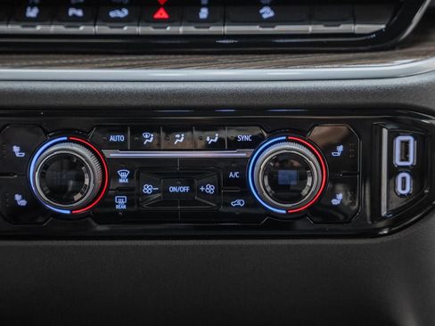 Used 2025 Chevrolet Silverado 2500 LT w/ Trail Boss Package image 34