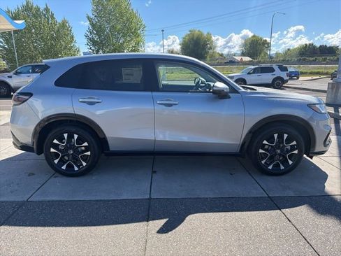 New 2026 Honda HR-V EX-L image 3