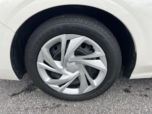 Certified 2025 Subaru Impreza 2.0i w/ Popular Package #1A image 13