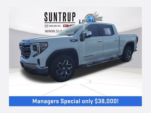 Used 2023 GMC Sierra 1500 SLT w/ SLT Premium Package image 1
