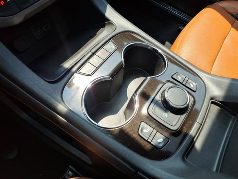 Used 2020 GMC Acadia AT4 AWD/4WD image 19