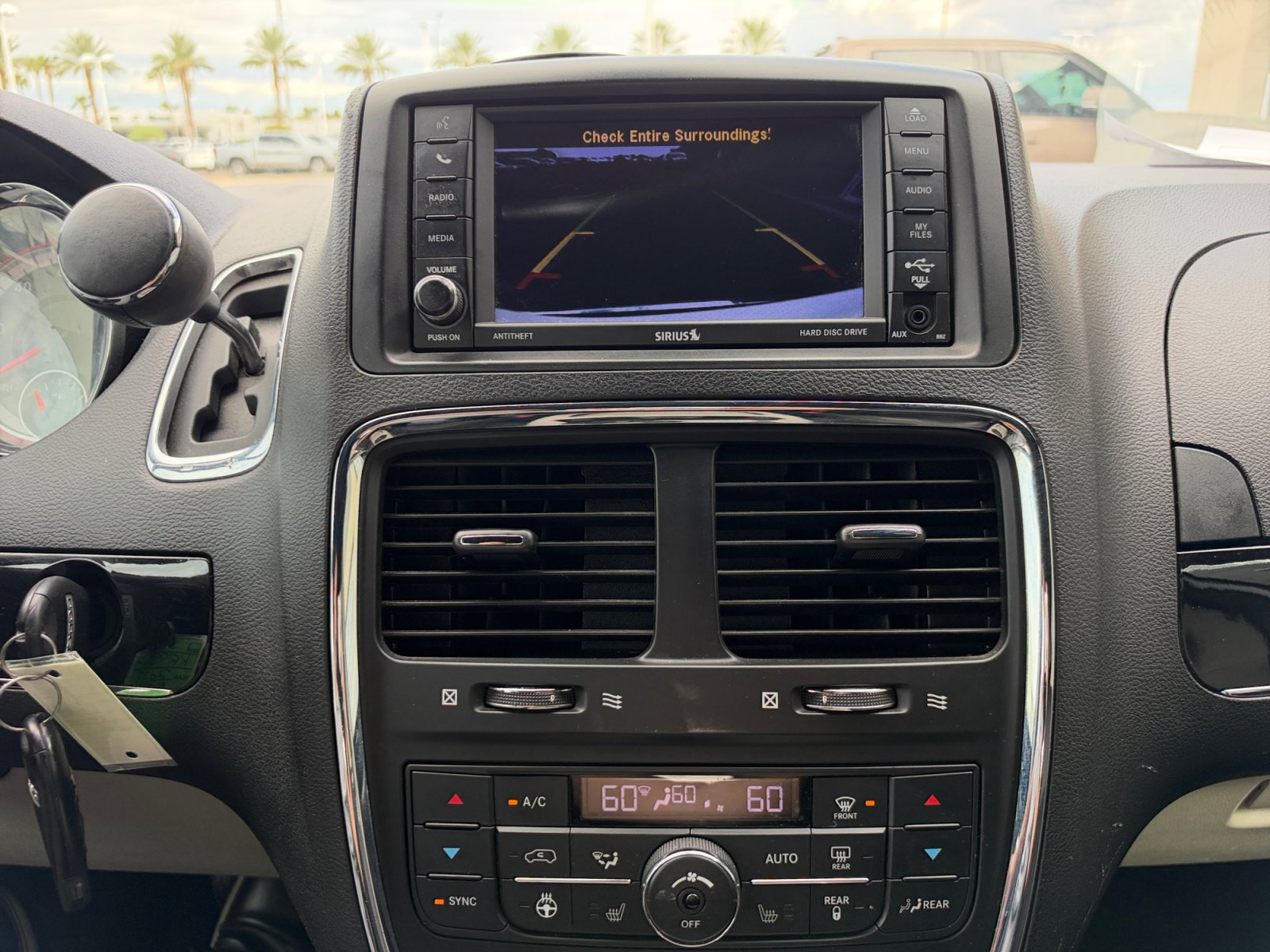 Used 2019 Dodge Grand Caravan SXT w/ Driver Convenience Group FWD image 29
