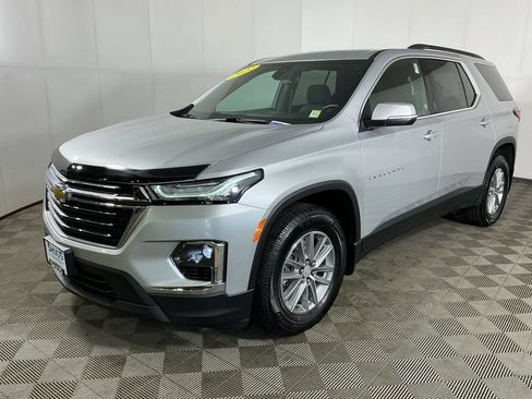 Used 2022 Chevrolet Traverse LT w/ LPO, Floor Liner Package AWD/4WD image 4