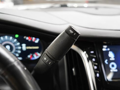 Used 2020 Cadillac Escalade ESV Premium Luxury AWD/4WD image 25
