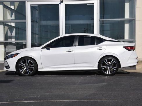 Used 2023 Nissan Sentra SR w/ Trunk Package image 10