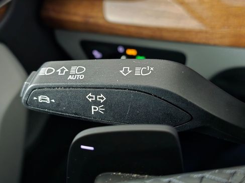 Used 2022 Audi Q5 2.0T Premium image 24