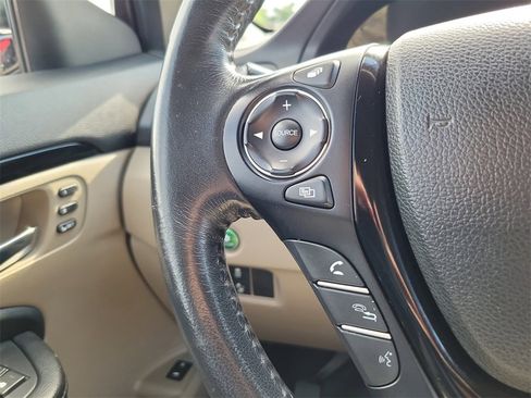 Used 2016 Honda Pilot Touring image 27