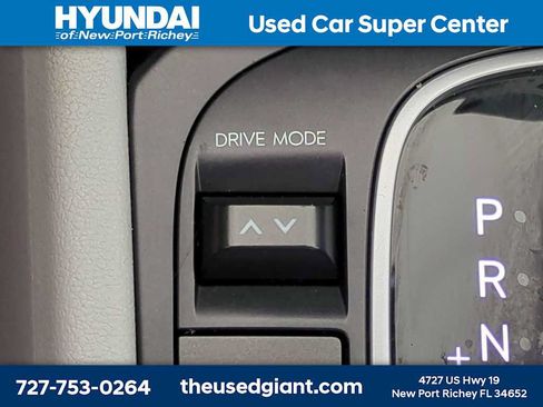 Used 2025 Hyundai Kona SEL FWD image 24