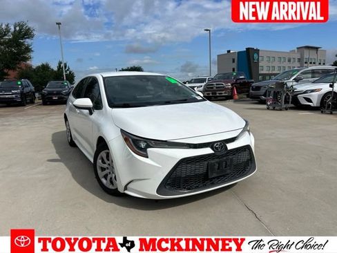 Used 2021 Toyota Corolla LE FWD image 1