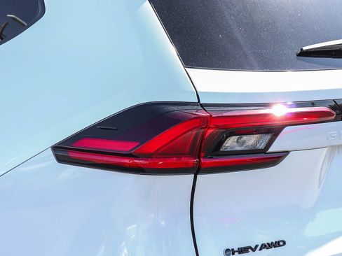 Certified 2025 Toyota Grand Highlander AWD Hybrid image 8