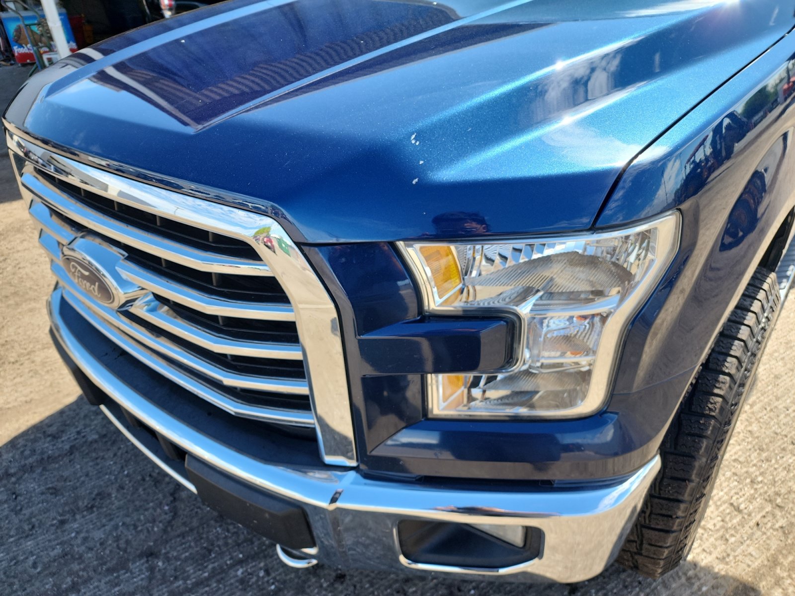Used 2015 Ford F150 XLT w/ Equipment Group 302A Luxury AWD/4WD image 11
