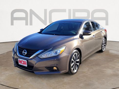 Used 2016 Nissan Altima 2.5 SL w/ Moonroof Package image 8