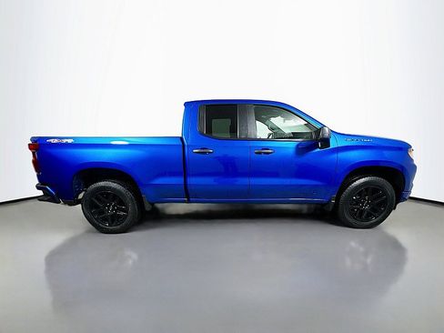 Used 2022 Chevrolet Silverado 1500 Custom image 8