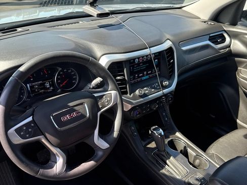 Used 2017 GMC Acadia SLT AWD/4WD image 7