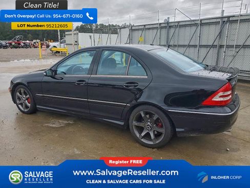 Used 2007 Mercedes-Benz C 230 Sedan image 3
