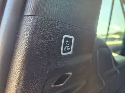 Used 2024 Jeep Wagoneer L 4WD image 14