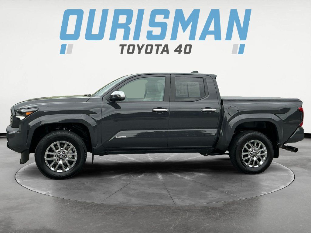 Used 2024 Toyota Tacoma Limited w/ Limited Package (LT) AWD/4WD image 4