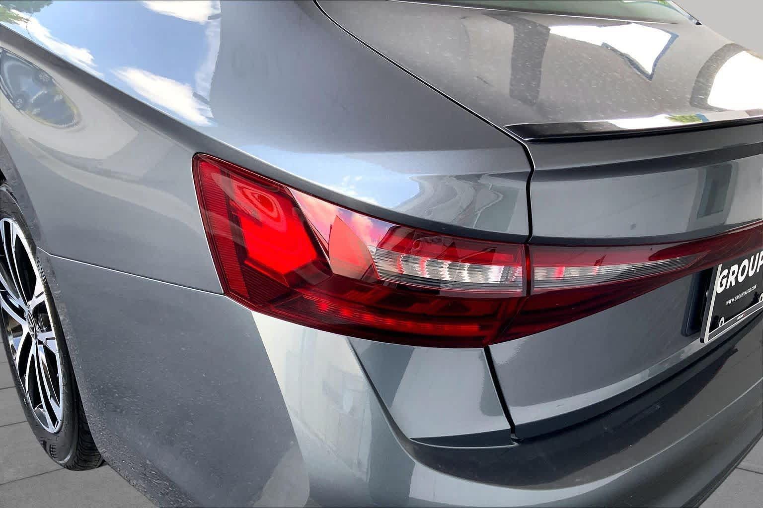 Used 2026 Volkswagen Jetta Sport FWD image 29