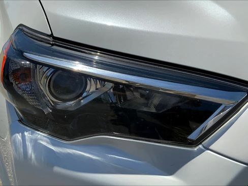 Used 2016 Toyota 4Runner Limited image 26