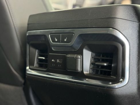 Used 2021 GMC Sierra 1500 AT4 w/ AT4 Value Package AWD/4WD image 33