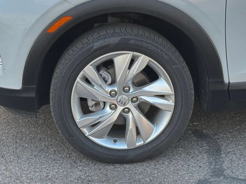 Used 2025 Buick Encore GX Preferred AWD/4WD image 29