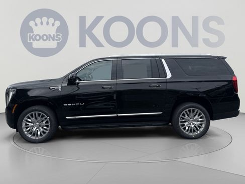 New 2026 GMC Yukon XL Denali w/ LPO, Floor Liner Package AWD/4WD image 2