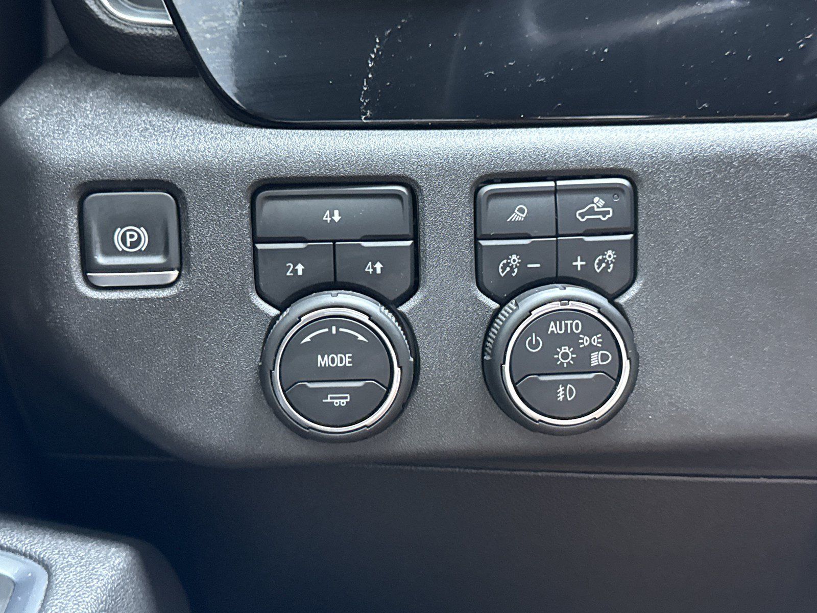 Used 2025 Chevrolet Silverado 2500 LT w/ Trail Boss Package AWD/4WD image 18