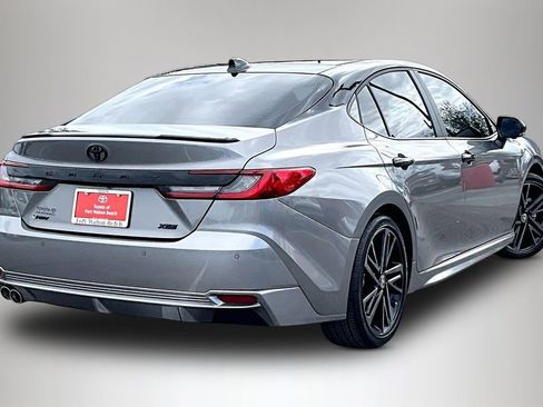 Used 2025 Toyota Camry XSE w/ Premium Plus Package image 5