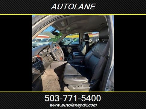 Used 2010 Chevrolet Avalanche LT w/ Luxury Package image 13