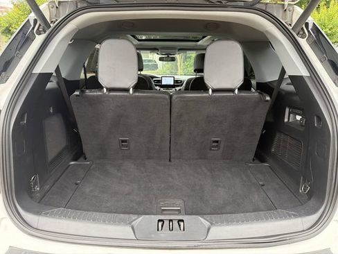 Used 2021 Ford Explorer Limited w/ Equipment Group 301A RWD image 25