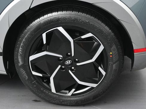 Used 2024 Hyundai Ioniq 5 Limited RWD image 36