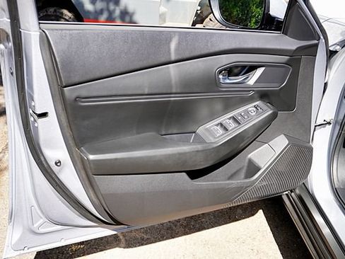 Used 2023 Honda Accord EX image 22