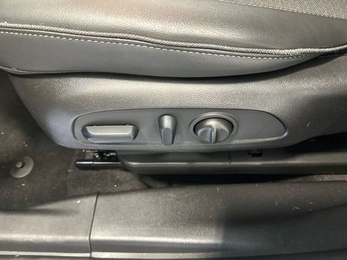 Used 2023 Buick Encore GX Select w/ Safety Package II FWD image 28