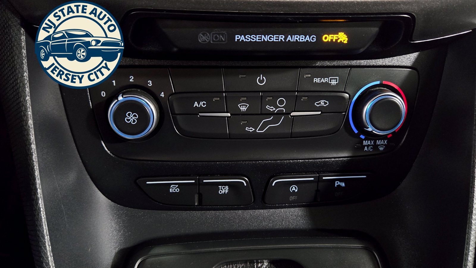 Used 2023 Ford Transit Connect XLT FWD image 16