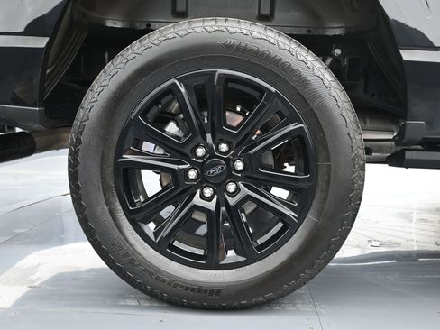Used 2025 Ford F150 Platinum w/ FX4 Off-Road Package AWD/4WD image 18