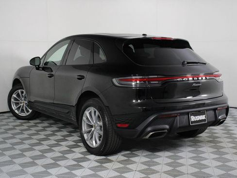 Certified 2026 Porsche Macan AWD/4WD image 3